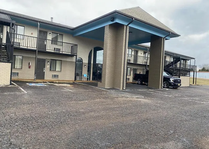 Savannah Lodge