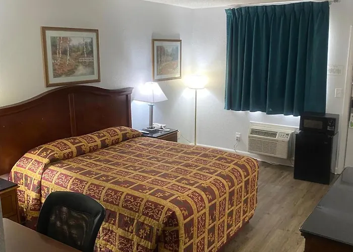 Savannah Lodge