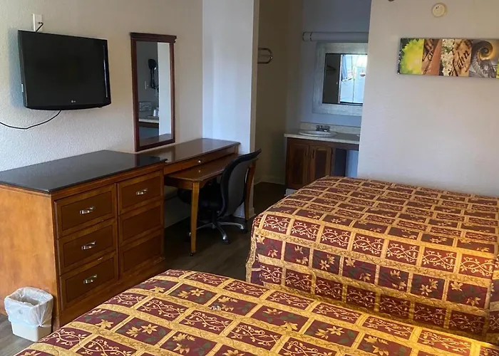 Savannah Lodge