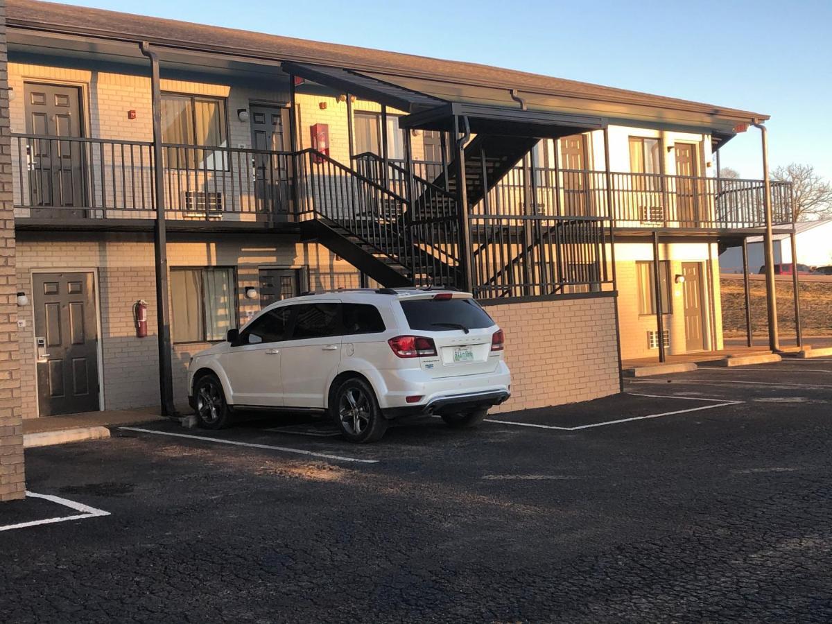Savannah Lodge *